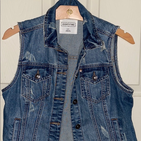 Sleeveless Distressed/Ripped Denim Vest, Size S - Picture 6 of 11